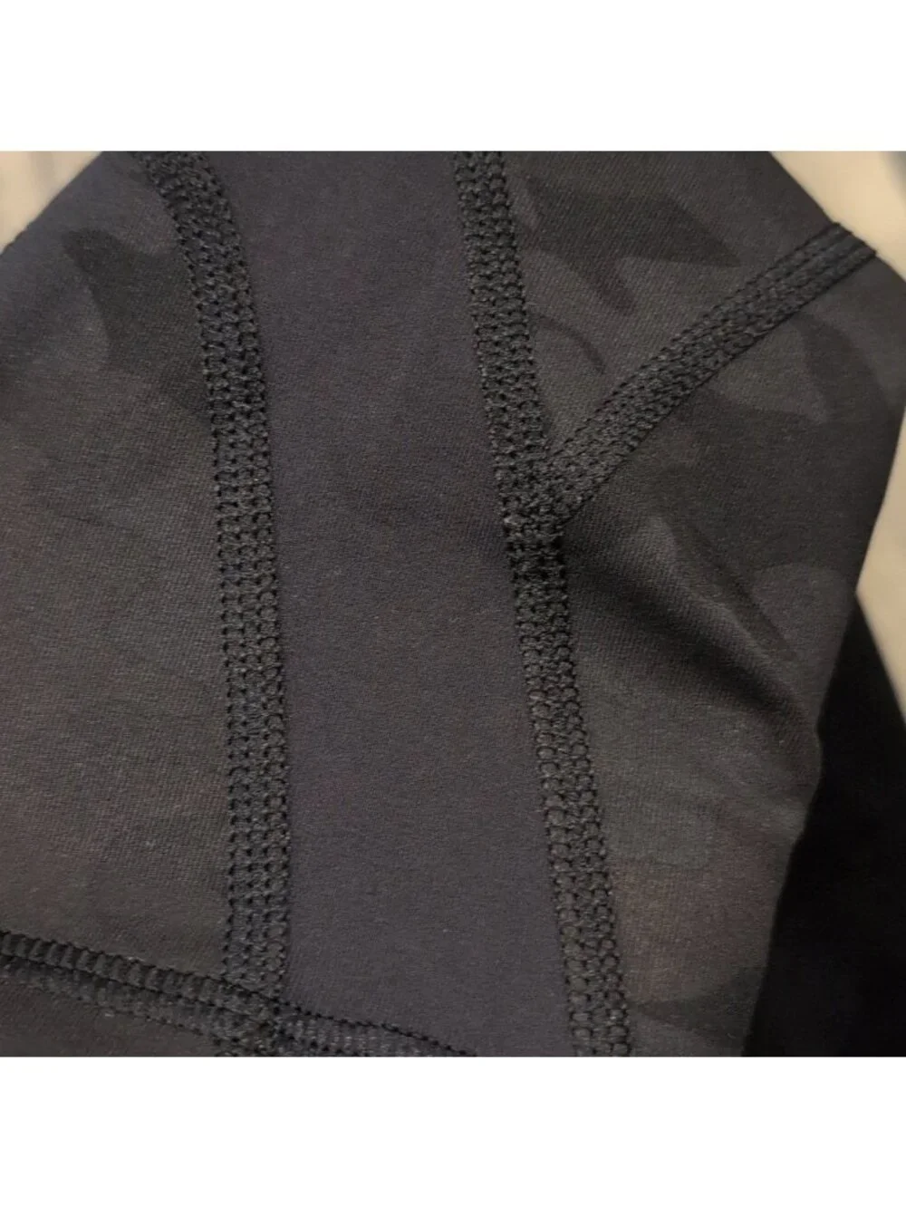 Lululemon Run: Inspire Crop II *All Luxtreme Savasana Camo 20cm New Blk